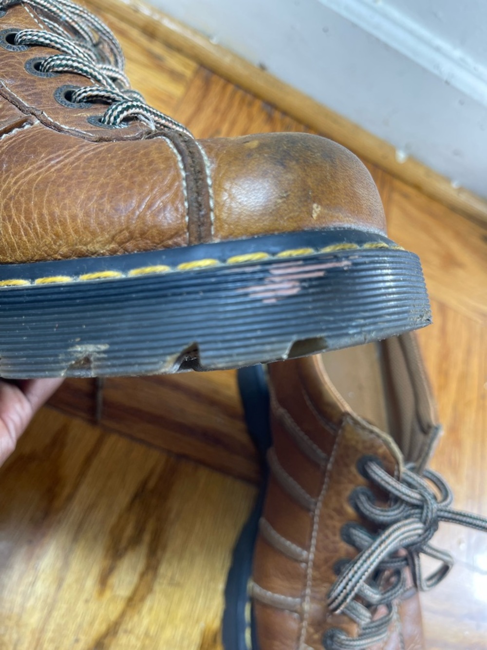Dr. Martens Airwair Brown Leather Lace-up Oxfords 11306 men 11 chinky - Picture 6 of 10